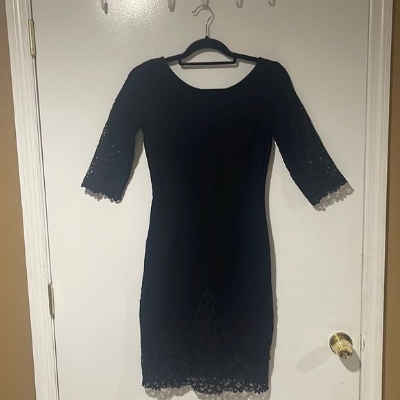 Lulus Lace Sheath Dress Medium 3/4 Sleeve Crew Neck - Picture 1 of 11